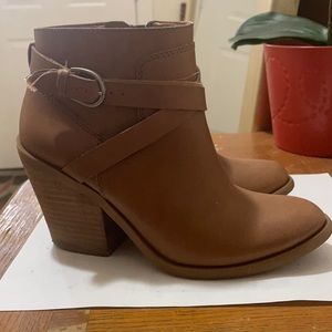 Lucky Brand Ankle Fall Boots